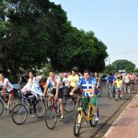 1ª Pedalada para Cristo movimentou a manhã do domingo lemense