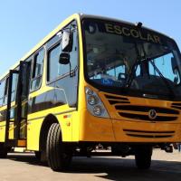 Município de Leme recebe ônibus escolar do FNDE