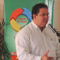 Prefeito Paulo Blascke participa do anuncio da Faculdade Regional de Medicina em Araras