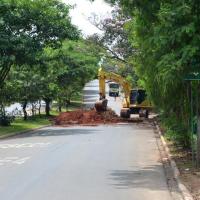 Obras de galerias interditam Av. Hermínio Ometto