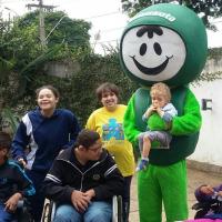 Escola Especial receberá mais uma cadeira de rodas