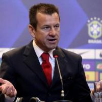 Dunga convoca seleção brasileira para jogos no fim do mês