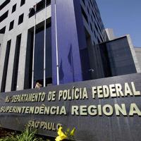 Foto Divulgação: Nove réus condenados no mensalão se entregam à Polícia Federal