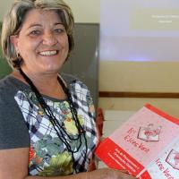 Foto/legenda - Crédito: Luiz Franchoza (Secom/Assessoria de Imprensa) - Servidores da Secretaria Municipal de Educação receberão bônus por assiduidade