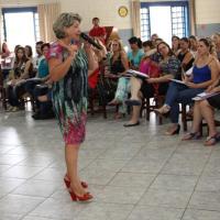 Foto/legenda - Crédito: Luiz Franchoza (Secom/Assessoria de Imprensa) - Servidores da Secretaria Municipal de Educação receberão bônus por assiduidade